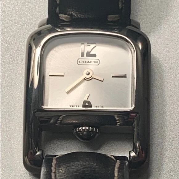 New Coach Legacy Watch Black Leather Straps - Picture 3 of 6